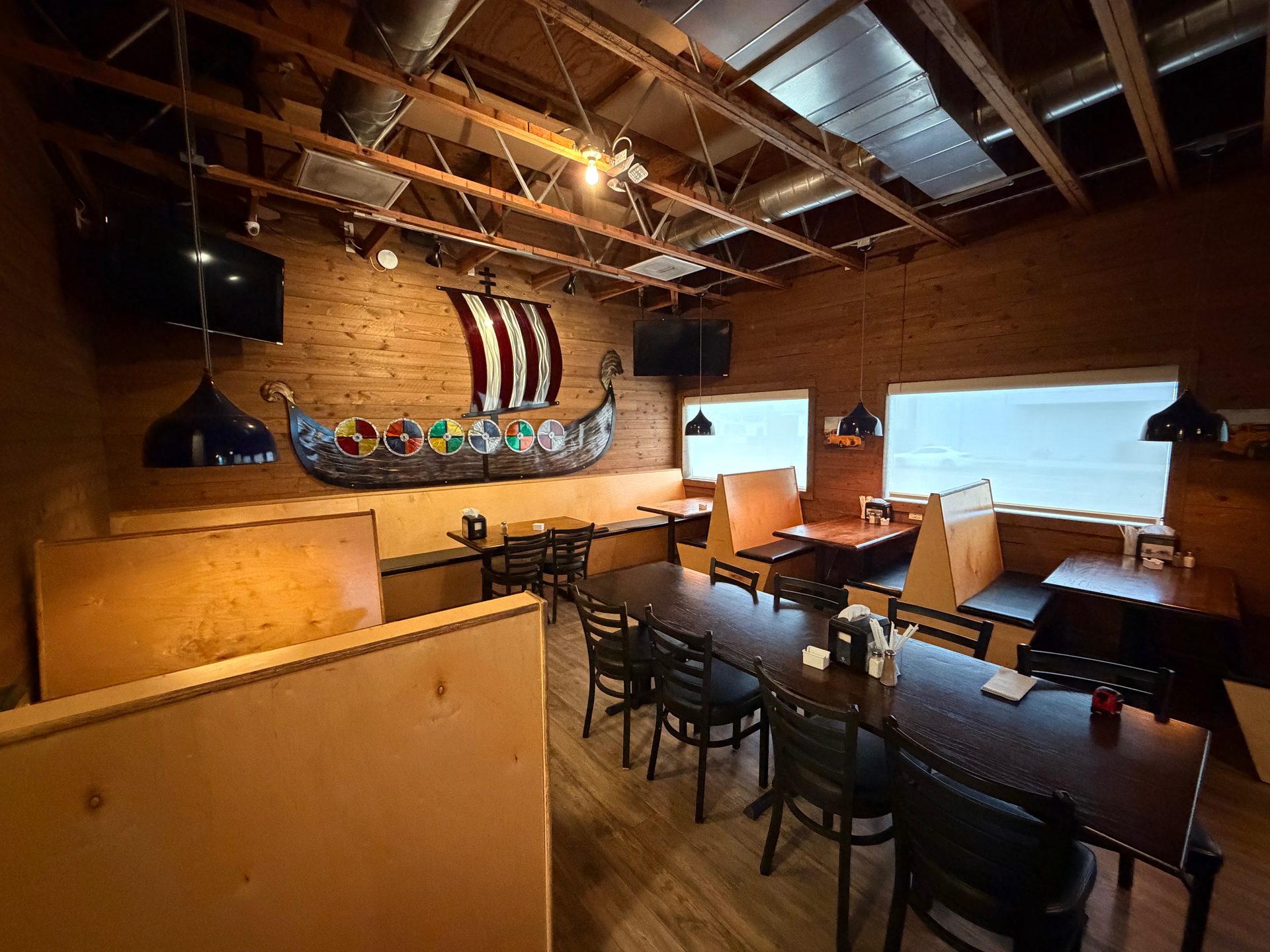 Wooden Booths. Hot Coffee. Real Food.